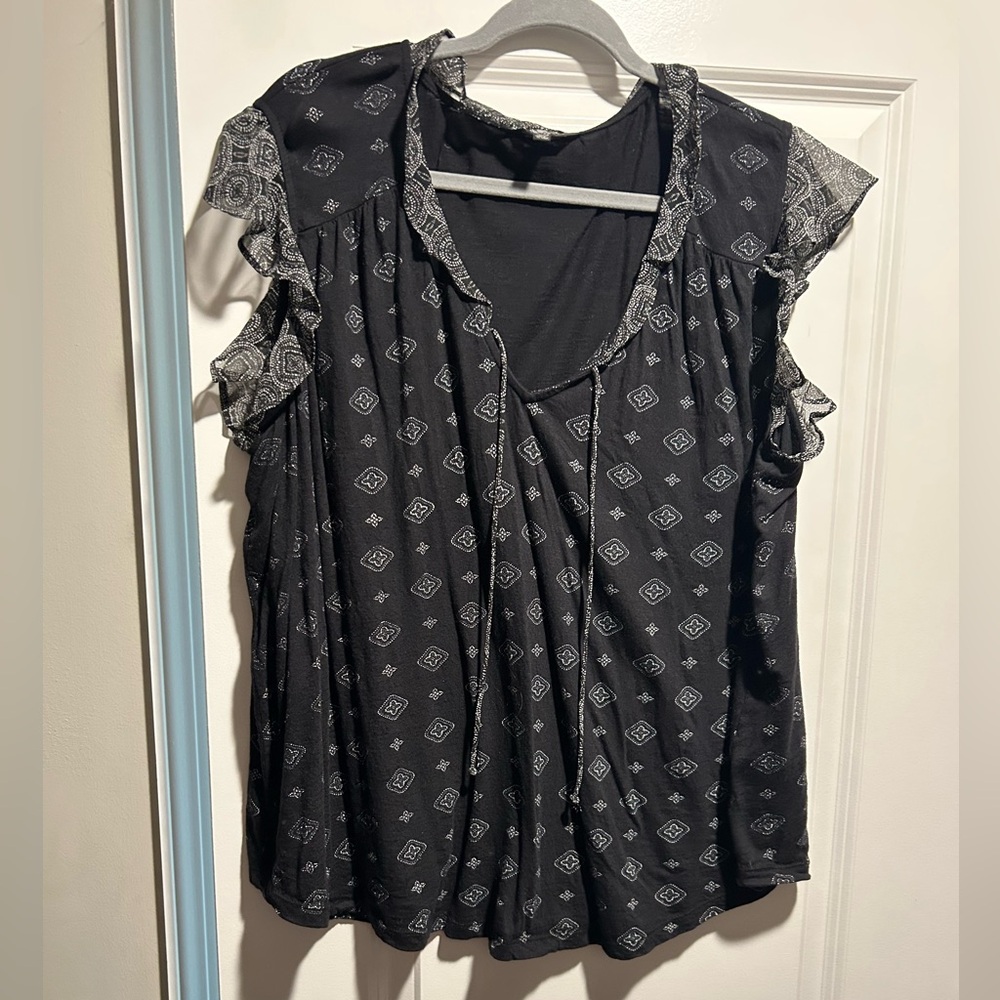 Black patterned top, lucky brand